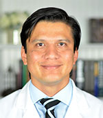 Dr. Eduardo Uchiyama